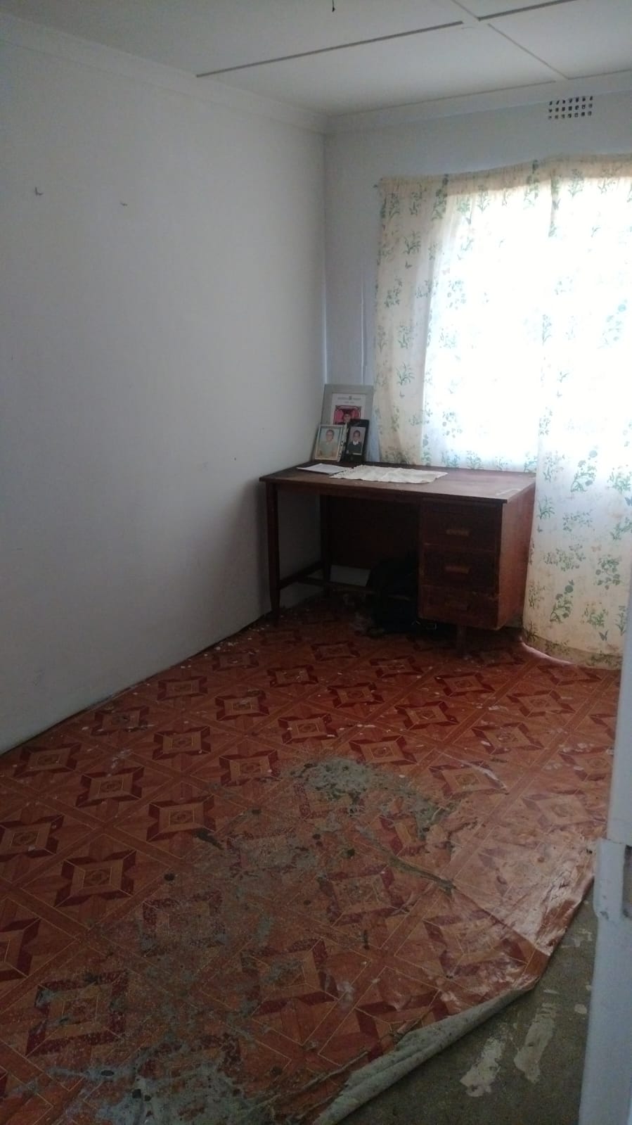 2 Bedroom Property for Sale in Lavender Hill Western Cape